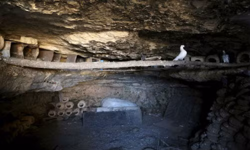 Chien tranh buoc nguoi dan Syria song trong hang dong-Hinh-11