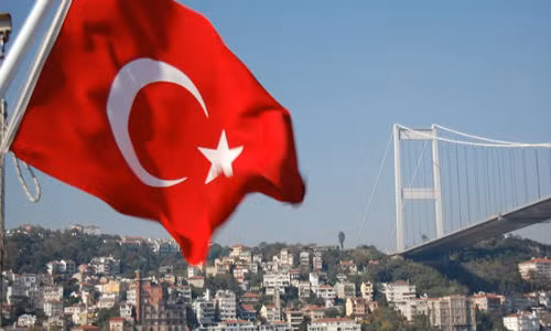 Tho Nhi Ky “cong ran can ga nha“