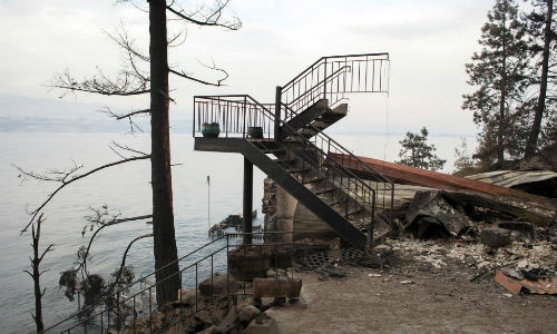 Phần còn lại của một ngôi nhà ở Chelan, Washington sau khi bị đám cháy Chelan Complex tàn phá ngày 24/8/2015.