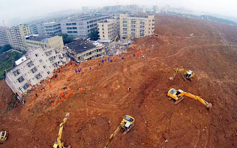 Nhiều sự kiện thế giới nổi bật trong tuần qua. Ngày 20/12, hàng chục người mất tích và 33 tòa nhà bị chôn vùi trong vụ lở đất ở Trung Quốc, tại khu công nghiệp Hengtaiyu, phía tây bắc thành phố Thâm Quyến, tỉnh Quảng Đông.