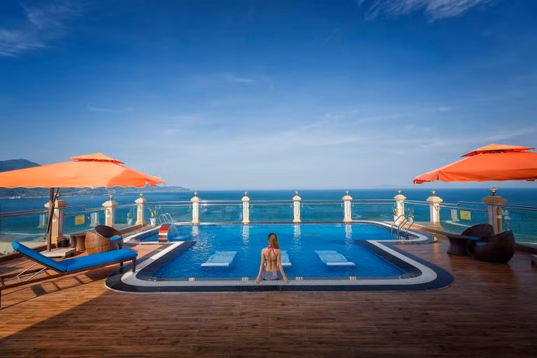 Kết hợp với khu giải trí như phòng tập thể hình, phòng vui chơi của trẻ…; trung tâm hàng lưu niệm, Business center... Ảnh: khachsandanang.xyz.