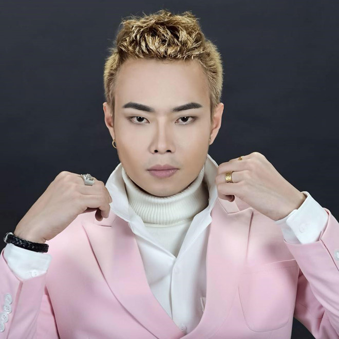 Nam Khang bị dư luận chỉ trích.