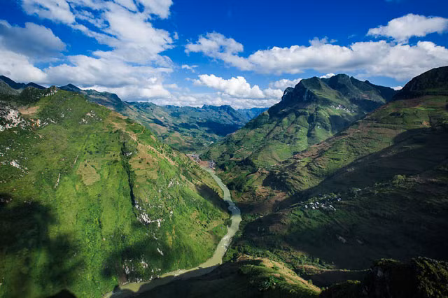 Trên đèo Mèo Vạc, Hà Giang.