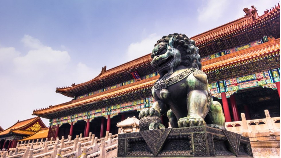 Nhiệt độ ở khu vực này vào tháng 1 đủ lạnh giá để có thể xây dựng những con đường bằng băng và bảo đảm nó tồn tại trong 28 ngày cần thiết để vận chuyển các khối đá đến đích.