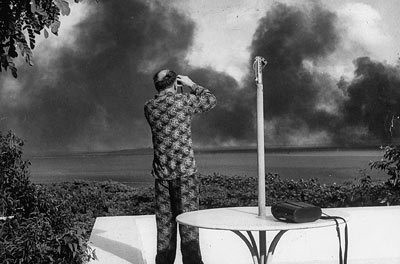 Do vậy, giới chức trách sẽ tổ chức buổi tang lễ để vinh danh thủy thủ Glenn Tipton trước khi thi hài ông được đem chôn cất.