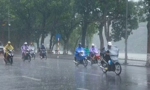 Từ đêm nay, mưa dông quay lại Tây Bắc, ngày mai sẽ mở rộng khắp miền Bắc