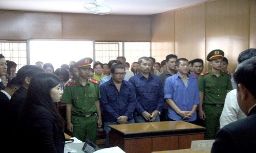 Các bị cáo tại tòa - Ảnh: Công an Nhân dân