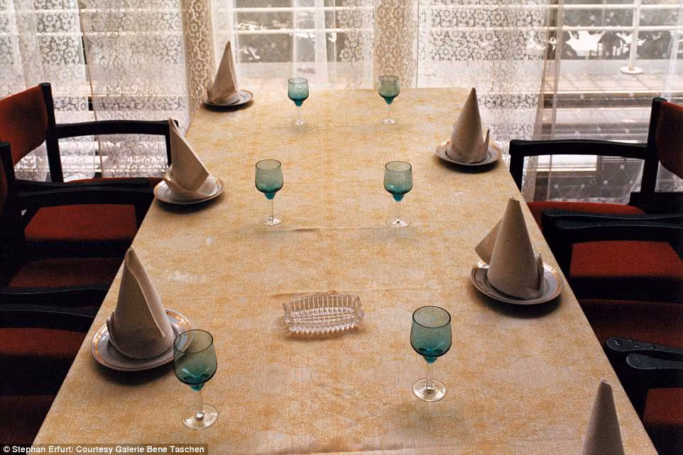 Ông Erfurt thưởng thức các món ăn ngon trong hành trình khám phá nước Mỹ.