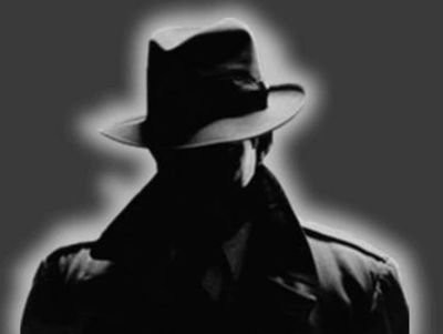 Các điệp viên được huấn luyện bài bản cũng như được trang bị các dụng cụ, trang thiết bị hiện đại để giúp họ hoàn thành nhiệm vụ.