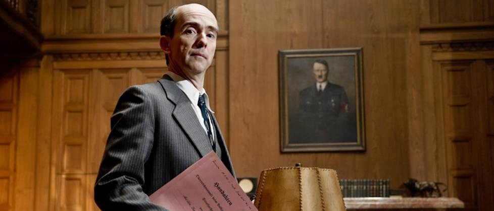 Với những phán quyết hà khắc mà Freisler đưa ra, người dân Đức không khỏi run sợ khi nghe đến tên vị thẩm phán này.