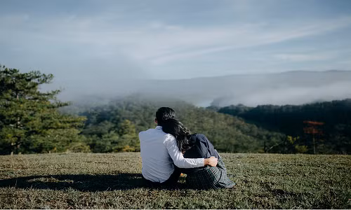 Con gai a, dung chap nhan mot moi quan he khong ten