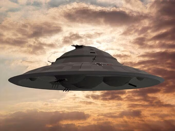 Kế đến, Đức bí mật đem chiếc đĩa bay về nghiên cứu và sử dụng nó để chế tạo ra một UFO tương tự.