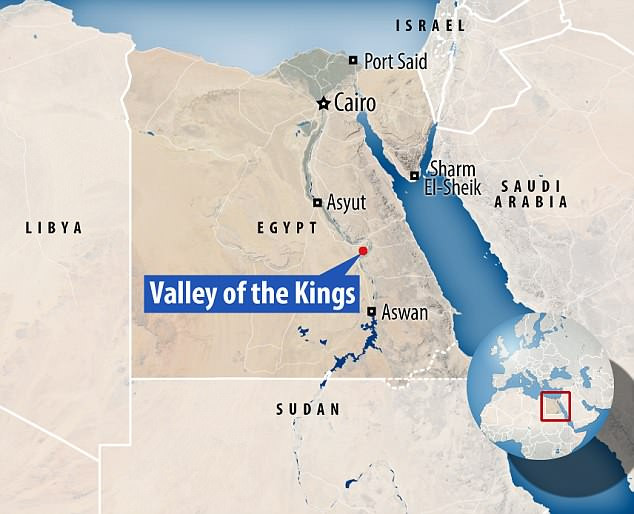 Tại đây, các nhà khảo cổ đã khai quật một địa điểm được cho là lối vào ngôi mộ hoàng gia Ai Cập.