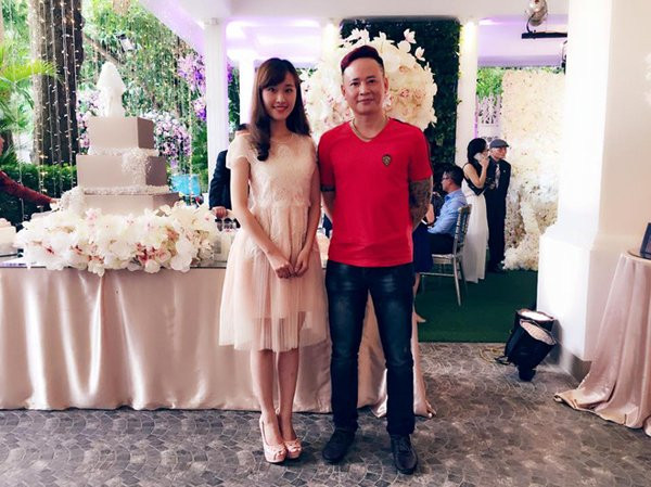 Cô con gái của anh cùng diễn viên Hoa Thúy đã trở thành một thiếu nữ xinh đẹp.