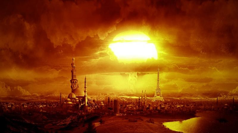 Xuất phát từ tình hình trên, một số chuyên gia lo ngại rằng việc con người ngày càng phụ thuộc vào trí thông minh nhân tạo có thể dẫn đến những sai lầm đáng tiếc. Mời quý độc giả xem video: Quy trình bàn giao vali hạt nhân cho tân Tổng thống Mỹ (nguồn: VTC14)