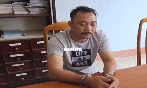 Phượng "râu" tại cơ quan công an - Ảnh: A.X.