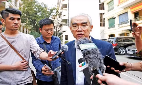 VFF mong bau Duc khong bo bong da