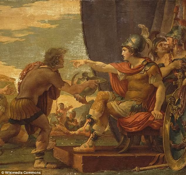 Ngôi đền này tồn tại khoảng năm 332 trước Công nguyên tới năm 365 sau công nguyên. Các tháp của ngôi đền có các cột góc được trang trí với những thiết kế nổi tiếng với chạm khắc, họa tiết hình mũi tên, oval.