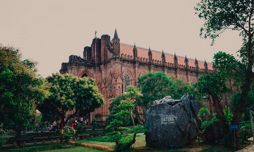 Đây là một đan viện của dòng Xitô, tọa lạc tại xã Phú Sơn, huyện Nho Quan, tỉnh Ninh Bình. Đan viện này nằm cách nhà thờ chính tòa Phát Diệm 65 km, cách thành phố Ninh Bình 35 km và cách Hà Nội 97 km.