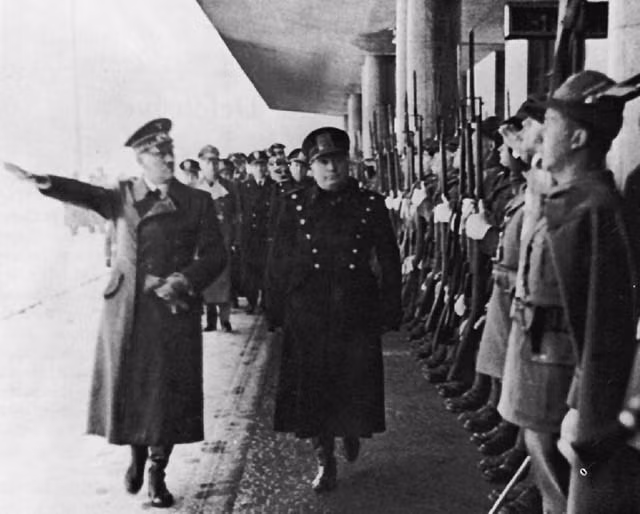 Với số tài liệu trên, trùm phát xít Adolf Hitler đã mắc lừa kế hoạch của quân đội Anh. Đúng như dự tính của quân đội Anh, Hitler đã ra lệnh điều quân rời khỏi Sicily sang bảo vệ Hy Lạp.