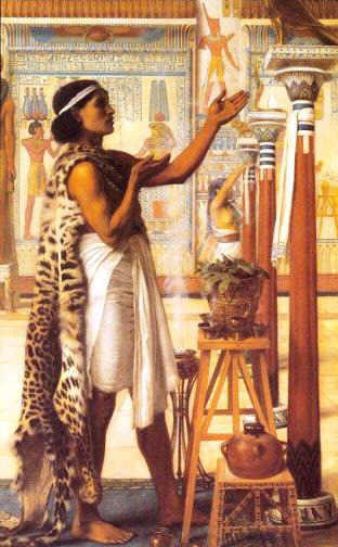 Những linh mục được tin là người có đủ thẩm quyền, tư cách để vào khu vực linh thiêng của ngôi đền, lau chùi sạch sẽ các bức tượng đặt bên trong đền thờ, chuẩn bị thức ăn để cúng tế...