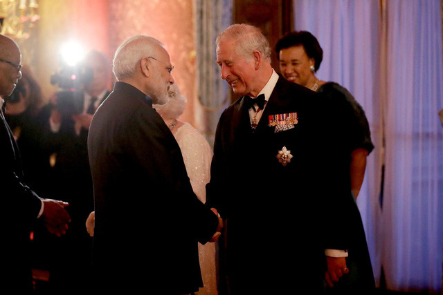 Đứng đầu danh sách kế vị ngai vàng của Hoàng gia Anh sau khi Nữ hoàng Elizabeth II qua đời là Thái tử Charles. Ông là thái tử lâu nhất trong lịch sử nước Anh khi giữ cương vị này từ năm 1952.