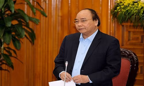 Thủ tướng Nguyễn Xuân Phúc phát biểu tại cuộc họp với Tòa án nhân dân tối cao - Ảnh: VGP