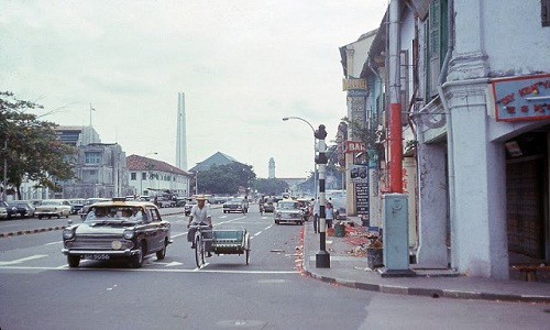 Hình ảnh đất nước Singapore những năm 1960 được nhiếp ảnh gia người Anh David Ayres chụp lại khi ghé thăm quốc gia này.