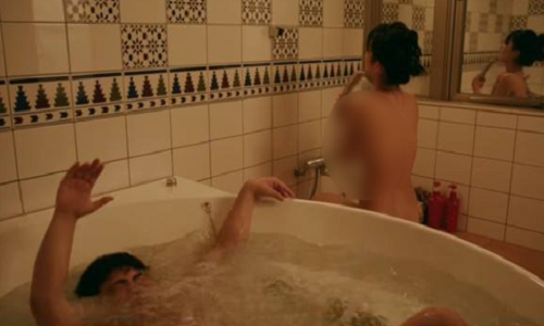 Cảnh khỏa thân gây xôn xao của Aoi Sora trong phim truyền hình