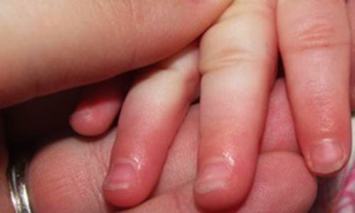 Khoa học đã chứng minh cắt móng buổi tối là có hại cho sức khỏe. Ảnh minh họa