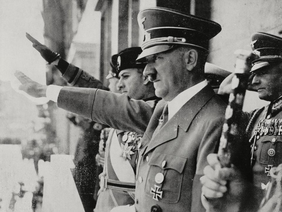 Trước giả thuyết trên, Bảo tàng Chiến tranh trên biển ở Đan Mạch cho hay trên thực tế không có bằng chứng cho thấy tàu ngầm U-3523 đã chở các lãnh đạo hoặc bất kỳ tài sản có giá trị nào của chính quyền Đức quốc xã sang Nam Mỹ.