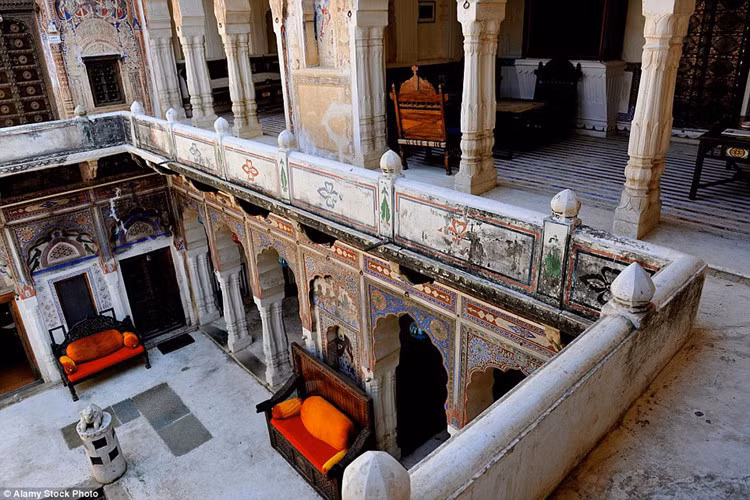 Nhiều biệt thự xa hoa, lộng lẫy như cung điện được xây dựng ở vùng Shekhawati.