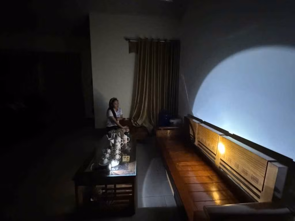 Bao so 3 Yagi: Huyen Co To da bi mat dien toan bo