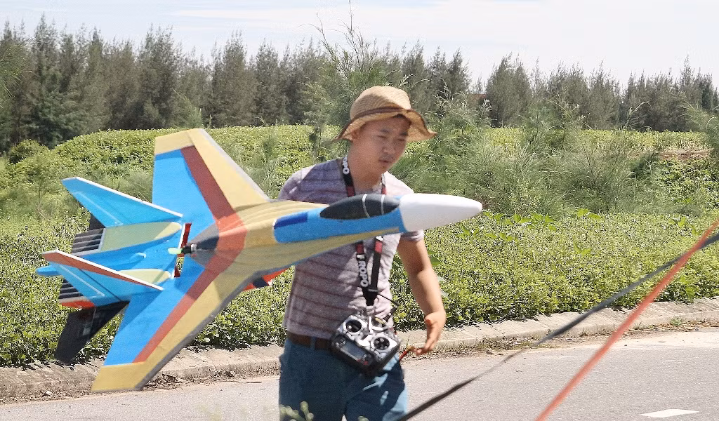 Cận cảnh mô hình Su-30.