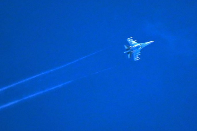 "Ngay lập tức, tàu chống ngầm của Hạm đội Biển Đen và các tàu dân sự ở gần hiện trường cũng được kết nối với cuộc tìm kiếm. Bóng tối và điều kiện thời tiết khó khăn gây cản trở nhưng công việc không bị dừng lại".