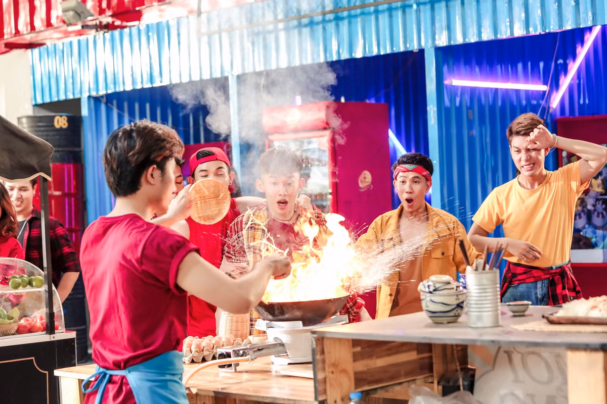 Amee qua nong bong khien Kay Tran lien tuc “tha thinh” trong MV pho hang nong-Hinh-5