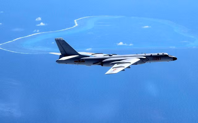 H-6K có tính năng tàng hình vượt trội, có thể vượt xa B-2 của Mỹ. Tính năng tàng hình của B-2 rất tốt, căn cứ số liệu thống kê của Mỹ, RCS chính diện có thể đạt 0.0001m2.