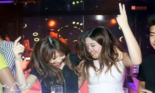 Nhiều người không tin là lại có nghề vừa đi chơi lại vừa được tiền như thế.