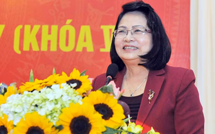 7. Bà Đặng Thị Ngọc Thịnh được bầu làm Phó chủ tịch nước Sáng 8/4, sau khi nghe Ủy ban Thường vụ Quốc hội và Chủ tịch nước báo cáo về kết quả thảo luận tại Đoàn và giải trình, tiếp thu ý kiến của đại biểu, Quốc hội đã tiến hành bỏ phiếu kín bầu Phó Chủ tịch nước, Chánh án Tòa án nhân dân Tối cao, Viện trưởng Viện Kiểm sát nhân dân Tối cao. Kết quả kiểm phiếu được công bố lúc 9 giờ sáng cho thấy có hơn 91,09% đại biểu Quốc hội tán thành bầu bà Đặng Thị Ngọc Thịnh làm Phó Chủ tịch nước thay thế bà Nguyễn Thị Doan vừa mãn nhiệm.