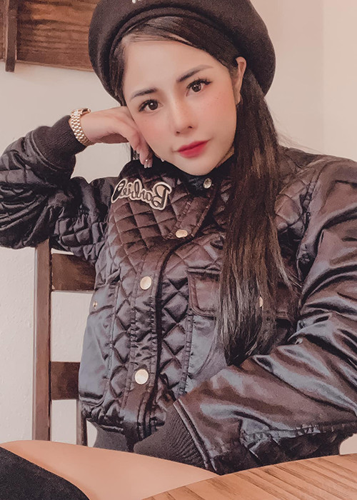 Bạn gái của Huỳnh Anh làm mẹ đơn thân, khá kín tiếng về chuyện tình cảm trong quá khứ.