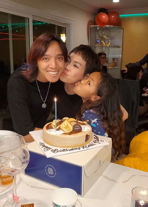 Việt Hương luôn cố gắng dành hết thời gian cho chồng con.