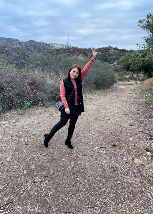 Khi Hoàng Anh khoe ảnh đón sinh nhật bên Thắm Bebe, Quỳnh Như chia sẻ loạt ảnh đi chơi kèm lời chú thích ẩn ý.