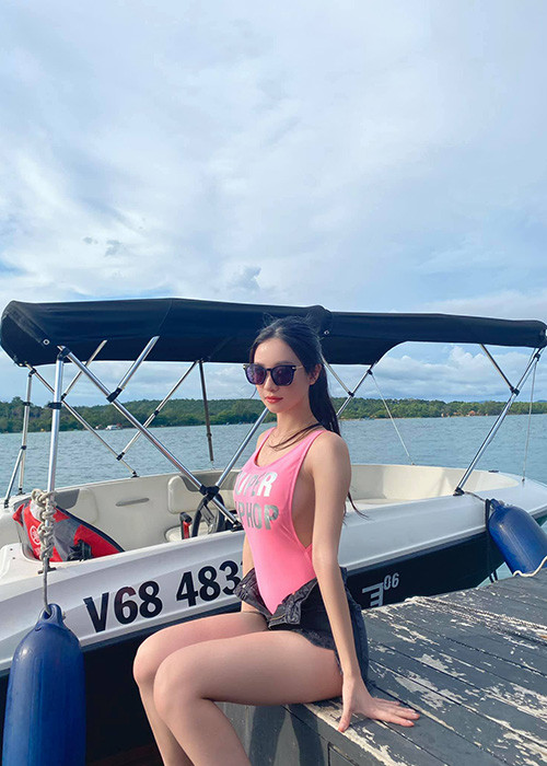 Nữ diễn viên chia sẻ trên Zing, cô muốn tên mình có trong những sản phẩm tốt thật sự, ê-kíp làm tâm huyết nên lựa chọn kịch bản thích hợp.