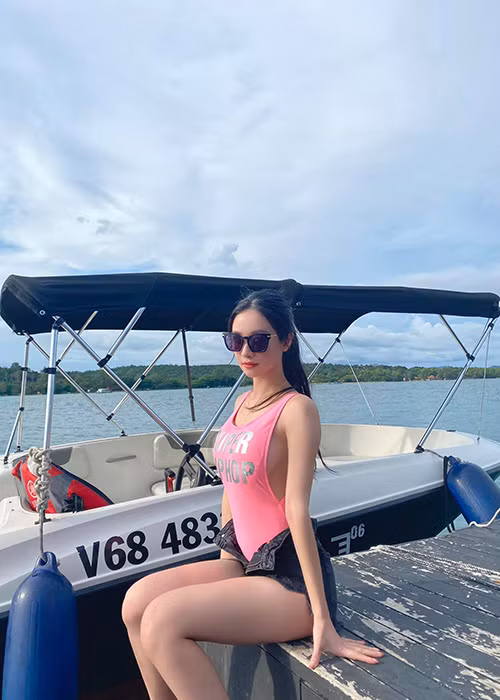 Nữ diễn viên chia sẻ trên Zing, cô muốn tên mình có trong những sản phẩm tốt thật sự, ê-kíp làm tâm huyết nên lựa chọn kịch bản thích hợp.