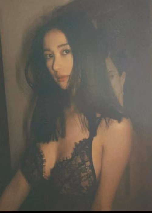 Ve goi cam cua Jun Vu sau 3 nam bom nguc