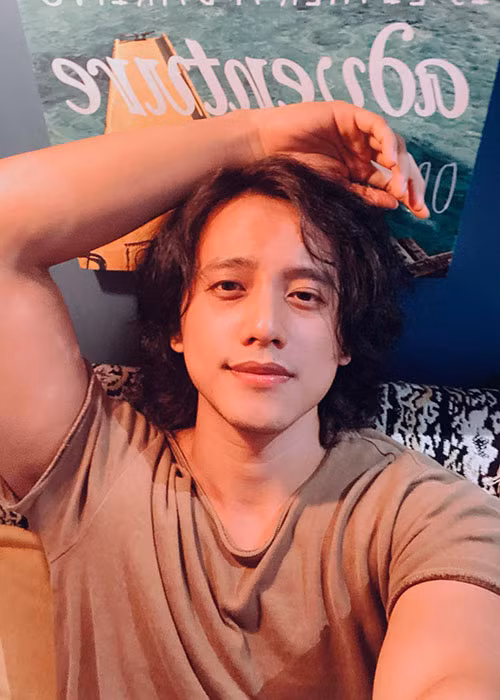 Trong khi Mỹ Tâm lên tiếng và lộ diện giữa ồn ào, Mai Tài Phến chọn cách giữ im lặng cũng như chưa xuất hiện công khai.