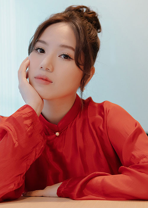 Tuy admin là người đăng lại bản cover nhưng Thùy Chi không tránh khỏi việc trở thành tâm điểm. Một số đặt nghi vấn phía ê-kíp Thùy Chi ké fame Sơn Tùng M-TP.