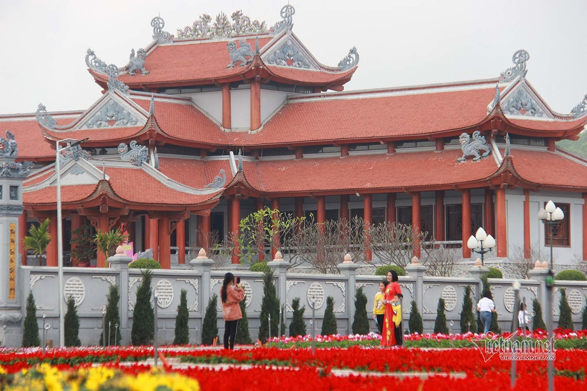 Mung 1 Tet: Canh de thuong trong khu cach ly TP Chi Linh-Hinh-2