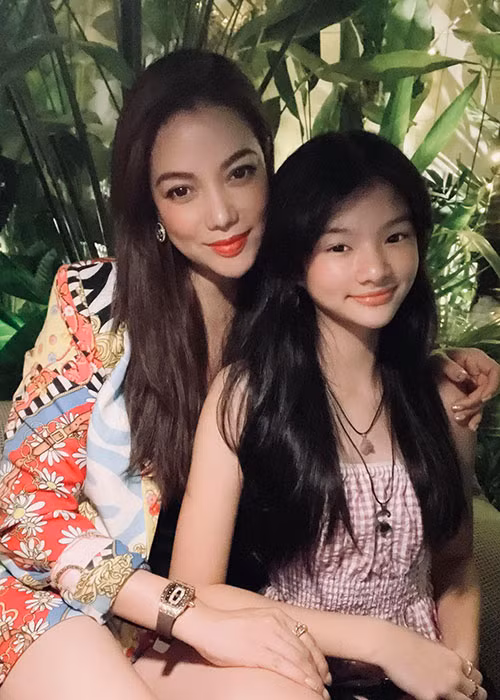 Trương Ngọc Ánh từng tâm sự, cô trông mạnh mẽ, thành công nhưng không tự tin làm mẹ đơn thân suốt đời. Nếu được người đẹp vẫn muốn kết hôn lần nữa.