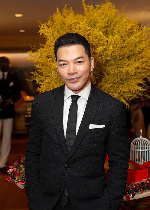 Trần Bảo Sơn rất kín tiếng về đời tư. Sau khi ly hôn Trương Ngọc Ánh, anh không công khai bất kì mối tình nào.